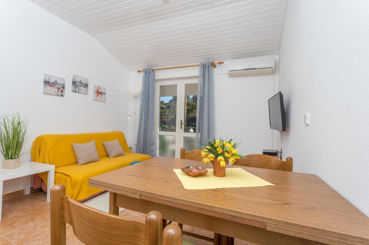 Apartments Marija Bibic Đảo Hvar Ngoại thất bức ảnh